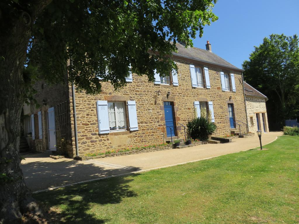 Les Quatre Saisons Bed & Breakfast Moitron-sur-Sarthe Exterior photo