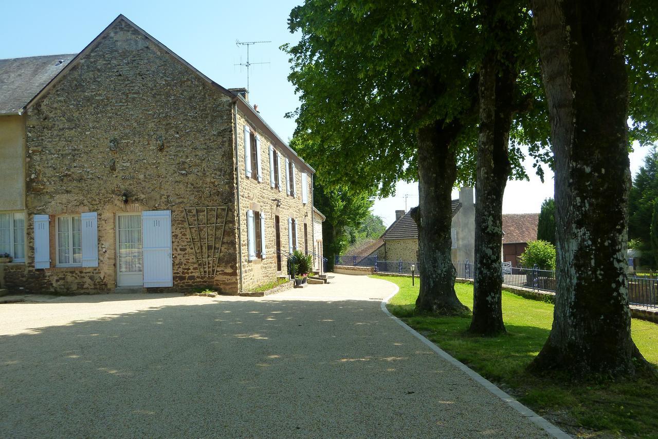 Les Quatre Saisons Bed & Breakfast Moitron-sur-Sarthe Exterior photo